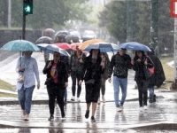 LJETO NA ČEKANJU: Stižu grmljavina i  jaki pljuskovi, evo gdje će, kada i koliko padati u narednih nekoliko dana...