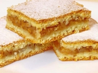 TAKO SU SE SLADILI NAŠI STARI: Poklanjamo recept za lijenu pitu, sve sastojke sigurno već imate u kući...