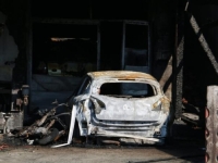 DETALJI POŽARA U DERVENTI: 'Kuću i firmu nam je zapalio prvi komšija' (FOTO)