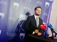 DEMANTI OPĆINE STARI GRAD: Nabavljena olovka nije kupljena za lične potrebe načelnika Irfana Čengića već kao protokolarni poklon