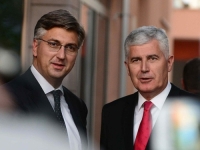 RAZOTKRIVENA PLENKOVIĆEVA I ČOVIĆEVA PREVARA: 'HDZ je napisao Domovinskog pokretu rezoluciju o položaju Hrvata u Bosni i Hercegovini!'