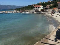 MJEŠTANI U ŠOKU: Odvratan incident šokirao kupače na plaži u Hrvatskoj... (FOTO)