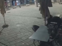 DRSKA KRAĐA U CENTRU SARAJEVA: Lopov snimljen nadzornom kamerom, policija na terenu...