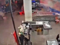 SNIMLJENO CCTV KAMEROM: Pogledajte dramatičan snimak izraelskog udara u supermarket u Libanu (VIDEO)