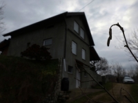 SLUČAJ KOJI JE ŠOKIRAO REGION: Osuđeni roditelji koji su u dvorištu kuće zakopali tijela svoje dvije bebe, objavljeni detalji