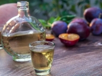 RAKIJA 'LIJEČI SVE BOLESTI': Pet stvari koje niste znali o najpopularnijem piću