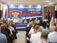POTPUNI HAOS U SDS-u: Marinko Božović vrh stranke nazvao 'Karadžićevim pacijentima', uslijedile su burne reakcije...