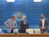 U VLADI RS NEMA STRUČNIH KADROVA: (Pre)ostali samo poslušnici?! (VIDEO)