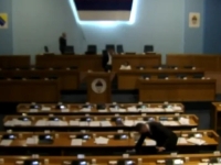 CIRKUS U NARODNOJ SKUPŠRINI RS: Nestalo struje baš u trenutku kada je Vukanović optužio vlast za propast 'Evlektroprivrede RS'