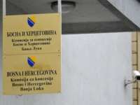 NOVI APSURD U BiH: Ima članova starijih od 80 godina, plate su im 3.500 KM, a za dvije decenije nisu donijeli nijednu odluku – čime se bavi Komisija za koncesije?