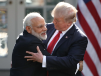 'ON JE NAJLJEPŠI MUŠKARAC, IZGLEDA KAO ANĐEO': Nakon što je Trump nahvalio izgled premijera Indije, odlučio se da podijeli i zajedničku fotografiju