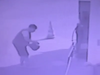 ZAPALIO PUMPU ZBOG DJEVOJKE: Nadzorne kamere snimile maloljetnog dječaka u trenutku podmetanja požara (VIDEO)