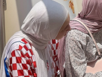 PREKRASNA SCENA IZ SARAJEVA: Djevojka s hidžabom u dresu Hrvatske oduševila regiju