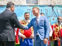 ŠTA SE KUHA U RS-u: Već ga proglasili 'predsjednikom', pogledajte kako je srdačno dočekan Stanivuković u ovom kraju (VIDEO)