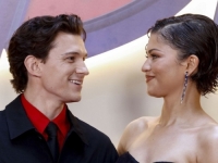 MODNA IKONA OPET DOMINIRA: Zendaya u Madridu poslala tajnu poruku kroz stajling? (FOTO)