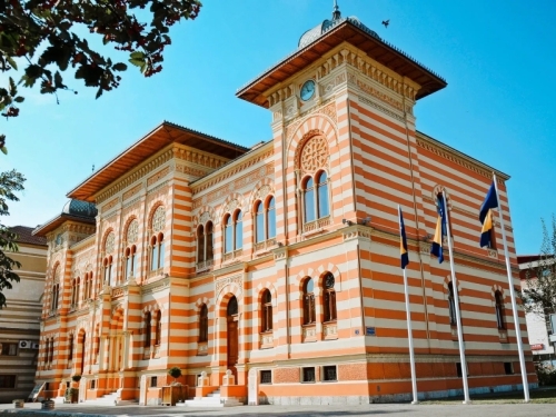 BRČANSKI INTELEKTUALAC ODGOVORIO GRADONAČELNIKU MILIĆU: 'Statut Distrikta je jasan — entiteti nemaju pravo upravljanja'