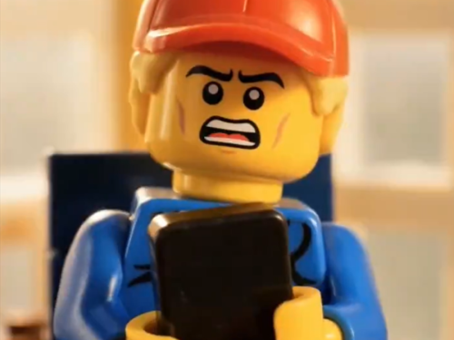 NOVA LEGO SATIRA ZAPALILA INTERNET: Donald trump kao svinja u ovalnom uredu (VIDEO)