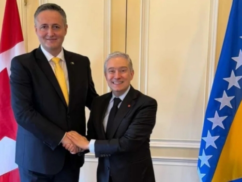 BEĆIROVIĆ U KANADI: Razgovarano o unapređenjau ekonomske saradnje, ukazano i na...