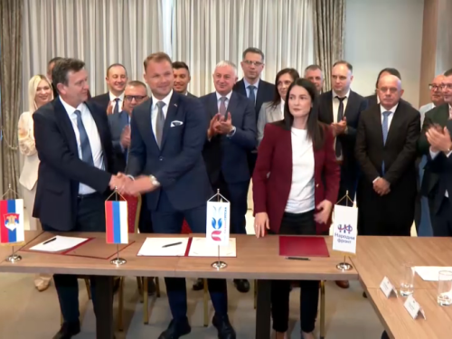 BITKA ZA KANDIDATA OTVORILA NOVE PODJELE:  SDS, Stanivuković i Vukanović na različitim stranama