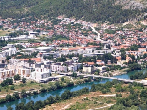 APARTHEJD U ČAPLJINI: Najavljeno primanje novih uposlenika gradskih vlasti, rampa za Srbe i Bošnjake!