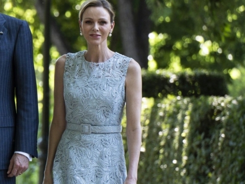 MODNI POGODAK: Princeza Charlene elegantnim izdanjem oduševila kraljevsku publiku (FOTO)