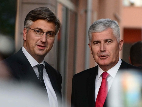 RAZOTKRIVENA PLENKOVIĆEVA I ČOVIĆEVA PREVARA: 'HDZ je napisao Domovinskog pokretu rezoluciju o položaju Hrvata u Bosni i Hercegovini!'