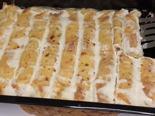 NAFILUJ I ZAPECI: Za ručak napravite palačinke sa četiri sira i oduševite ukućane...