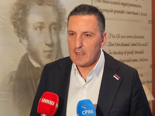 BISERI NEDJELJE NEDELJKA ELEKA: Ne pita se ništa o uvozu i cijeni ruskog gasa ni u RS, a građanima FBiH obećava 'jeftiniji energent'
