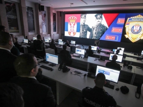 SRBIJA POD NOVIM OPTUŽBAMA ZA MASOVNI NADZOR: Koriste softver povezan s Rusijom i Iranom za praćenje građana