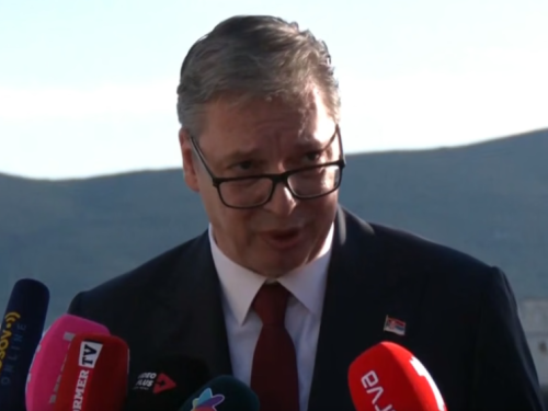 VUČIĆ O 'BATINAŠIMA' U CRNOJ GORI: 'Nisu kriminalci, samo su došli da mi naprave okruženje'