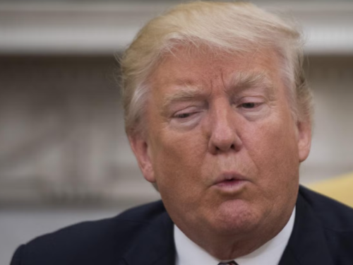 SVIJET MU SE SMIJE: Trumpov novi gaf usijao mreže - Pogledajte šta je napisao u objavi o Iranu i Hormuškom moreuzu