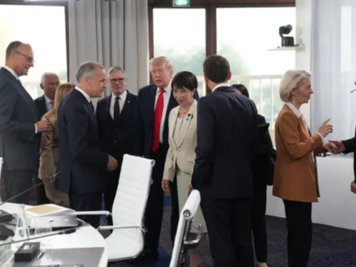 G7 SAMIT IZ DRUGOG UGLA: Lideri pričaju o Mundijalu, Meloni apstinira od nikotina, Trump hoće 'ukrasti' Macronov sat