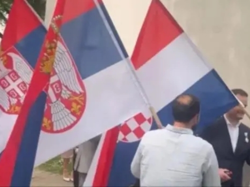 LJUBAV BRIŠE SVE PREPREKE: Snimak sa vjenčanja Hrvatice i Srbina zapalio internet (VIDEO)