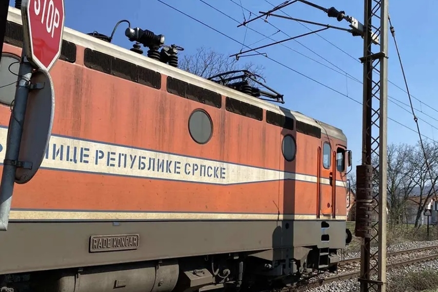 PIŠI PROPALO: Radnici 'Željeznica RS' opet prevareni, jučer nije isplaćena plaća...
