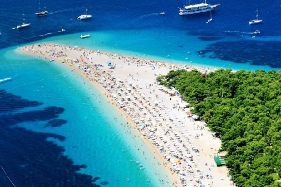 PANIKA NA JADRANU: Procurili privatni podaci 100.000 turista koji ljetuju u Hrvatskoj, hakeri preko aplikacije WhatsApp prazne bankovne račune gostiju