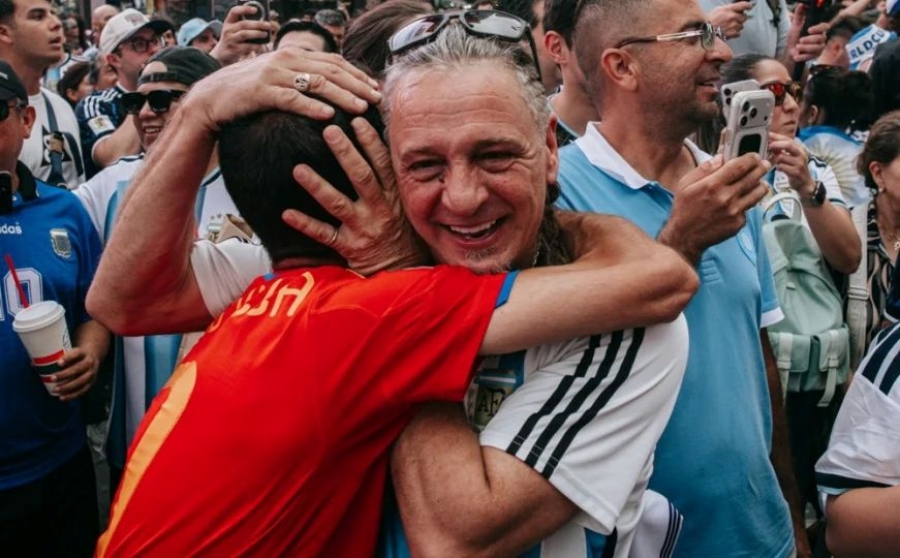 LUDNICA U NEW YORKU: Kolone navijača pred stadionom, tradicija stara 60 godina na strani Argentine!
