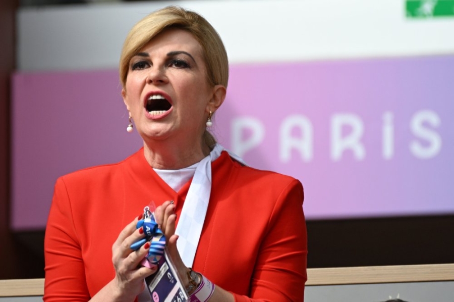 OPUSTILA SE UZ HARMONIKU: Poslušajte kako se Kolinda raspjevala u Torontu (VIDEO)