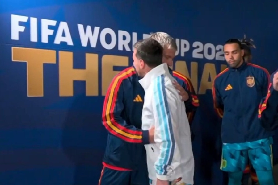 MESSI U TUNELU UGLEDAO OLMA: Njegov potez pred veliko finale privukao pažnju kamera