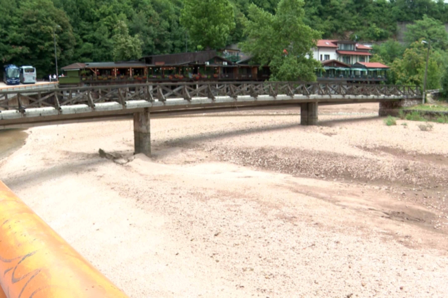 RIJEŠENA MISTERIJA ISUŠENOG KORITA: Evo zašto je dio Miljacke na Bentbaši ostao bez vode?