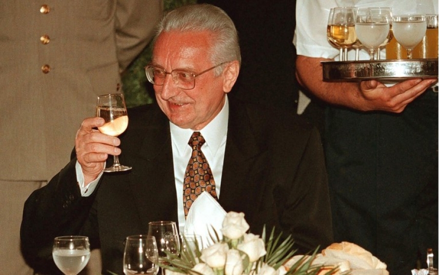 GODIŠNJICA KLJUČNE DIPLOMATSKE BITKE: Šta je značio tromjesečni moratorij potpisan na Brijunima 1991. godine?