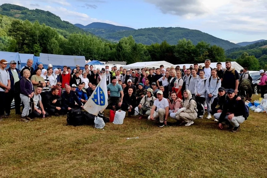 PUTEM SJEĆANJA I ISTINE: Više od 200 učenika i učenica iz Kantona Sarajeva učestvuje u Maršu mira
