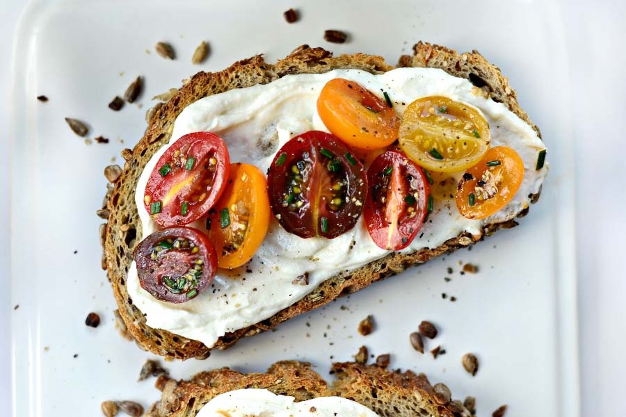 MIRISI I OKUSI MEDITERANA: Za brzi ljetni doručak potrebno vam je samo nekoliko minuta...