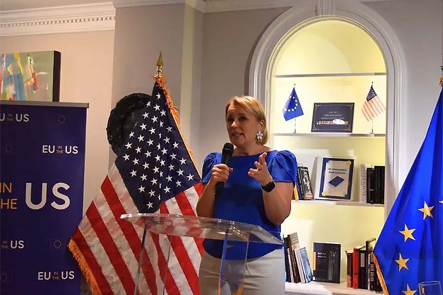 DIPLOMATSKI USPJEH U WASHINGTONU: Zamjenici šefa bh. misije uručena prestižna nagrada u rangu priznanja Albright, Rice i Clinton...