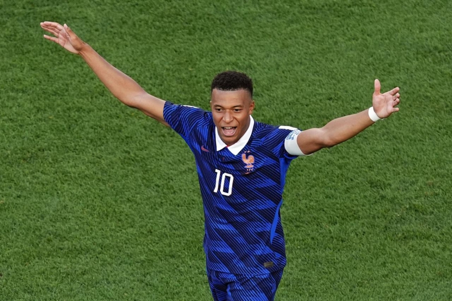 NEVJEROVATNI KYLIAN: Mbappe postao prvi igrač u historiji Francuske kojem je uspjelo ono što nikome nije