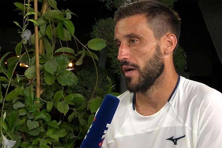 DŽUMHUR PRED KAMERAMA HRT-a: 'U zadnjih mjesec i pol dana sam majci barem pet puta napisao...'