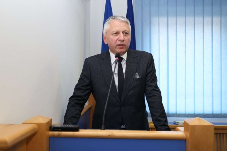 PREPORUKA MINISTRA EDINA VRANJA GRAĐANIMA: 'Oduzimanje zastava s ljiljanima je neutemeljeno, ništa ne plaćajte'