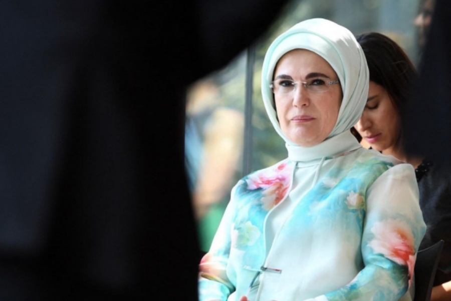 'ODRŽATI BUDNOM SVIJEST ČOVJEČANSTVA': Na godišnjicu genocida Emine Erdogan poslala emotivnu poruku svijetu