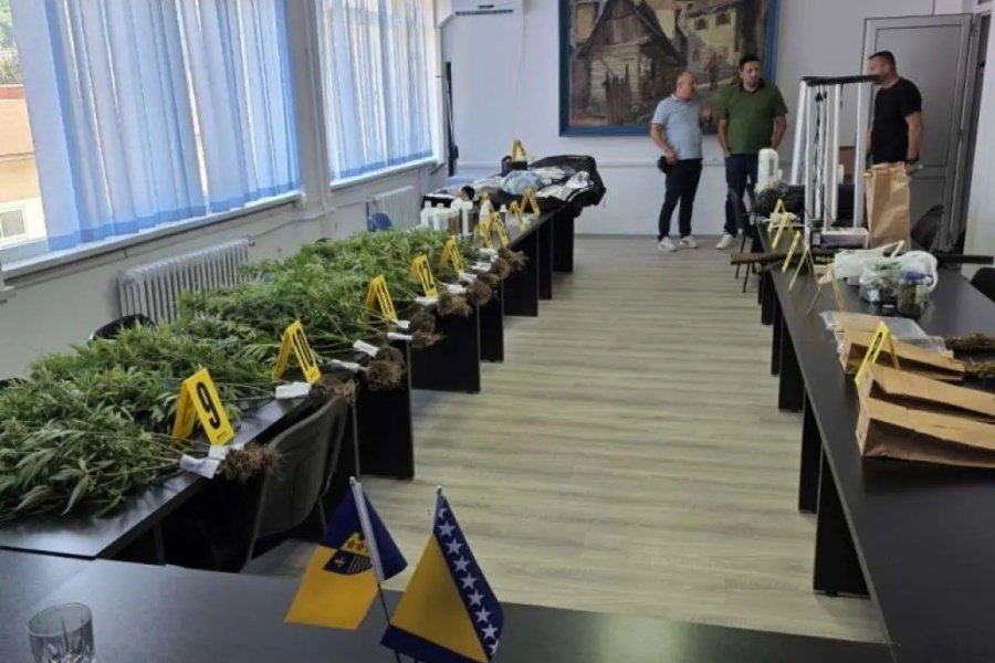 MUP BPK U AKCIJI: Otkrivena laboratorija za uzgoj marihuane, uhapšen Sarajlija