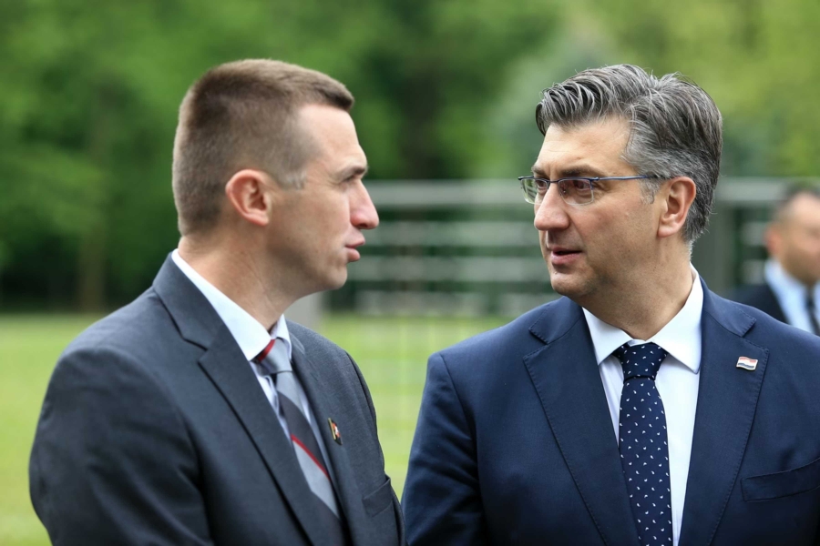 ŠTA KRIJE PLENKOVIĆEV SAVEZNIK: Nije htio precizirati oko čega su odstupili u Rezoluciji o BiH
