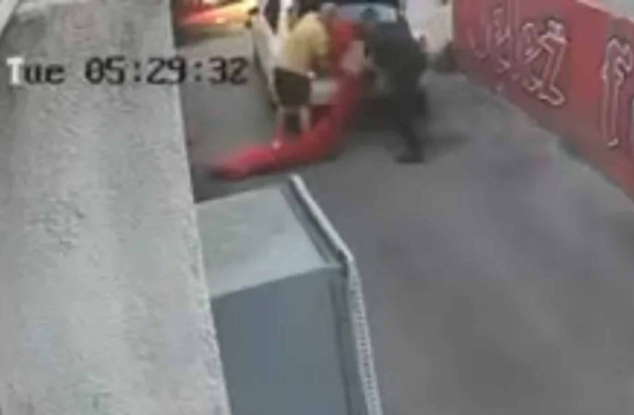 PROCURIO SNIMAK NAPADA 'ULTRASA': U ranim jutarnjim satima upali su u prostorija udruženja navijača Veleža (VIDEO)